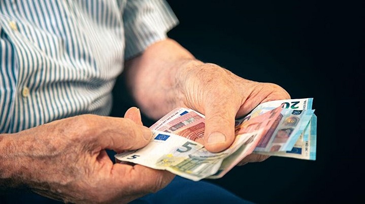 Χαμηλοσυνταξιούχοι: Αύξηση πασχαλινού επιδόματος ανακοίνωσε ο Χριστοδουλίδης