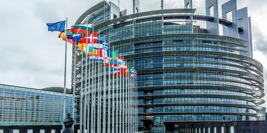 Εγκρίθηκαν οι νέοι δημοσιονομικοί κανόνες της ΕΕ από το Ευρωπαϊκό Κοινοβούλιο