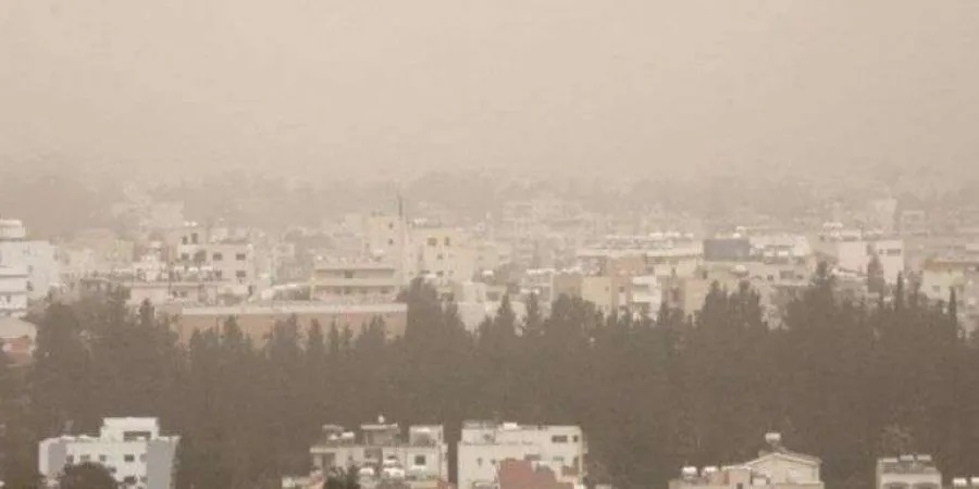 Αποφυγή κυκλοφορίας σε ανοικτούς χώρους λόγω σκόνης συνιστoύν οι αρμόδιοι
