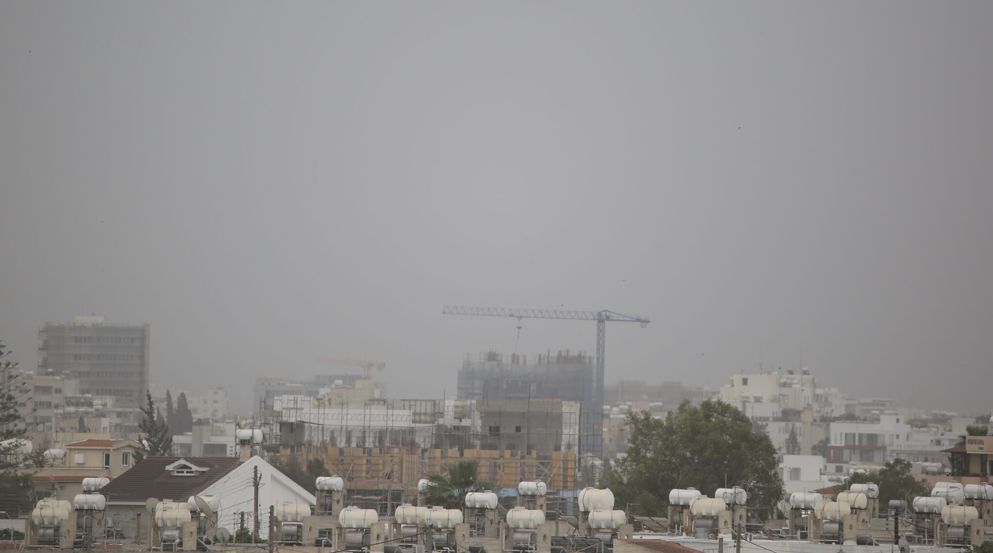 «Πνίγηκε» στη σκόνη σήμερα η Κύπρος – Δείτε τις συστάσεις από το Υπουργείο Υγείας